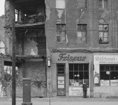 aus "Berlin, Fruchtstraße am 27. März 1952", fotografiert von Fritz Tiedemann, aktuell rekonstruiert und interpretiert von Arwed Messmer