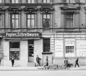 aus "Berlin, Fruchtstraße am 27. März 1952", fotografiert von Fritz Tiedemann, aktuell rekonstruiert und interpretiert von Arwed Messmer